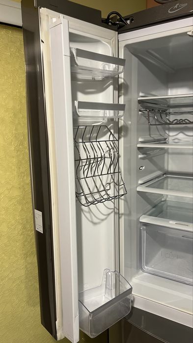 Хладилник  Хотпойнт /Hotpoint/ (Голям) Inox, Total No Frost