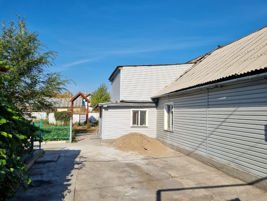 Продаётся дом в центре