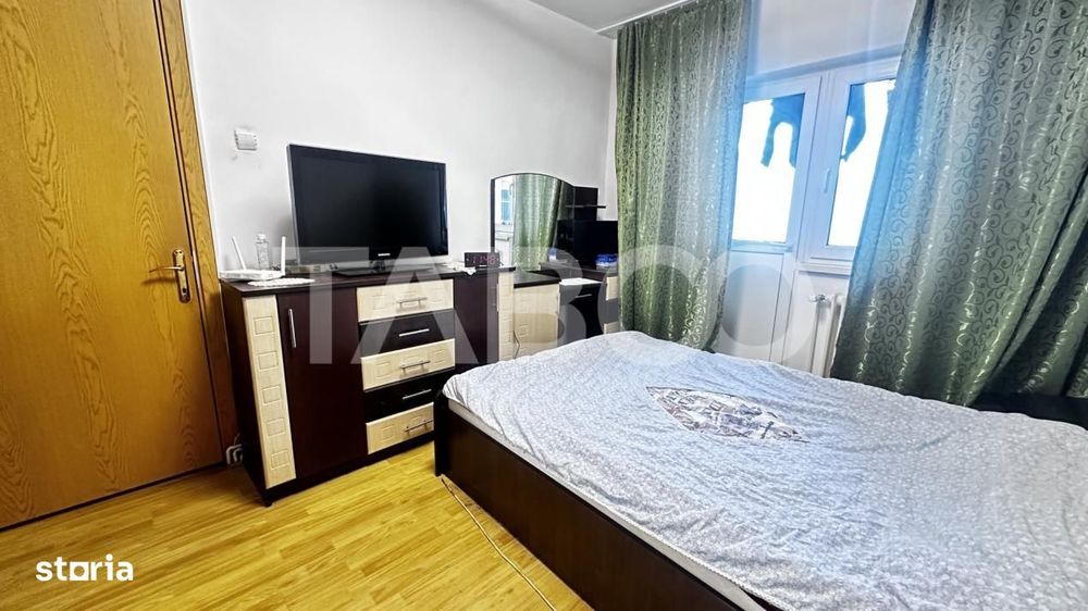Apartament de inchiriat 2 camere mobilat utilat zona Vasile Aaron