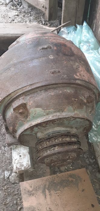 Vând motor 3faze 22kw