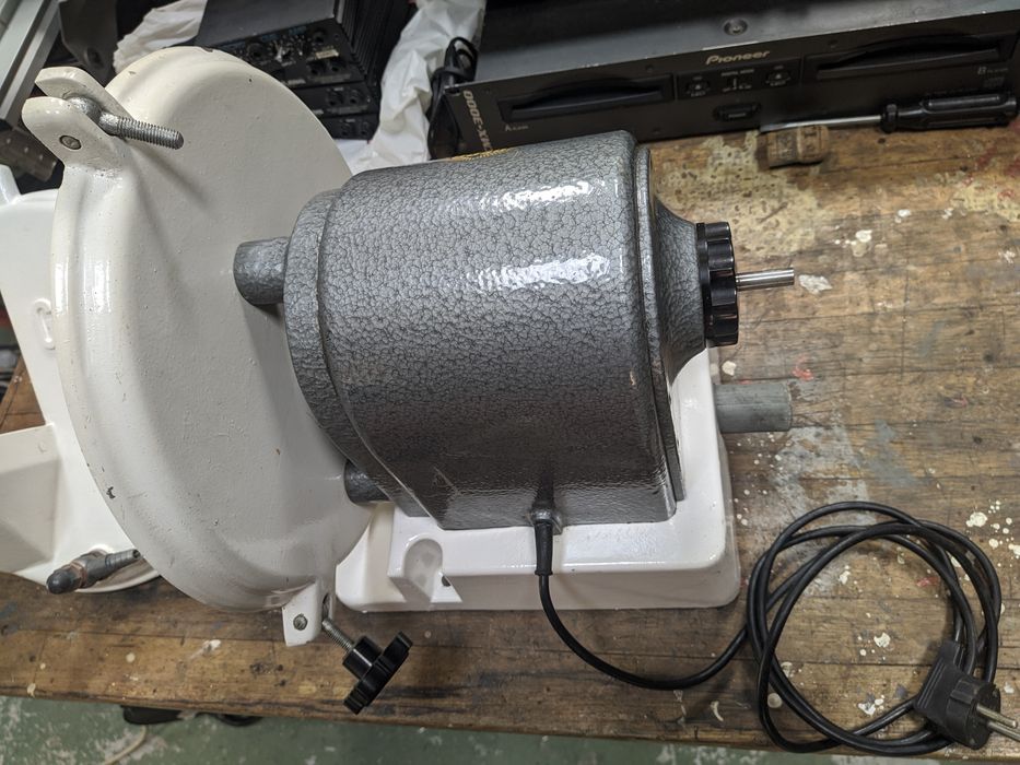 Soclator polizor Reco Dental