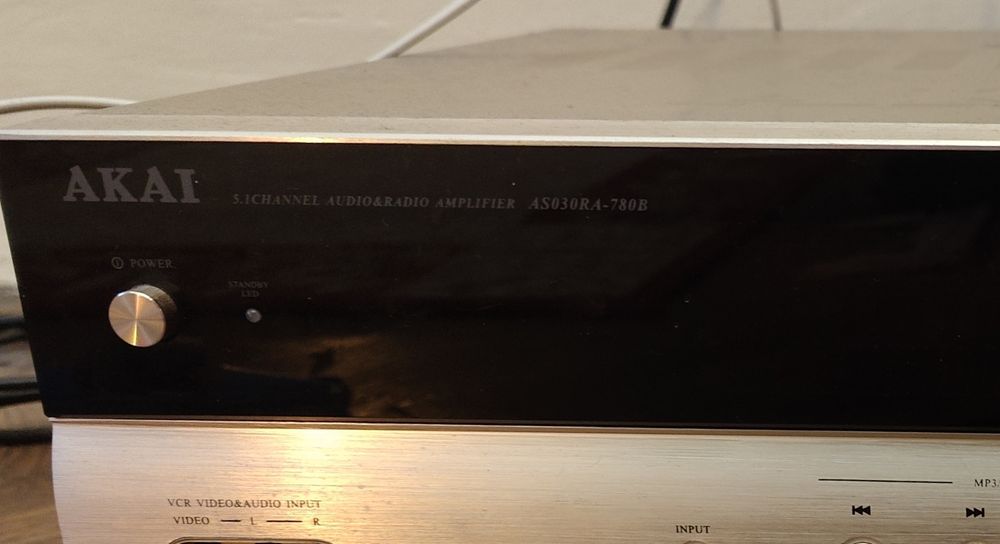 Stație akai as030ra 780b
a as030ra 780b