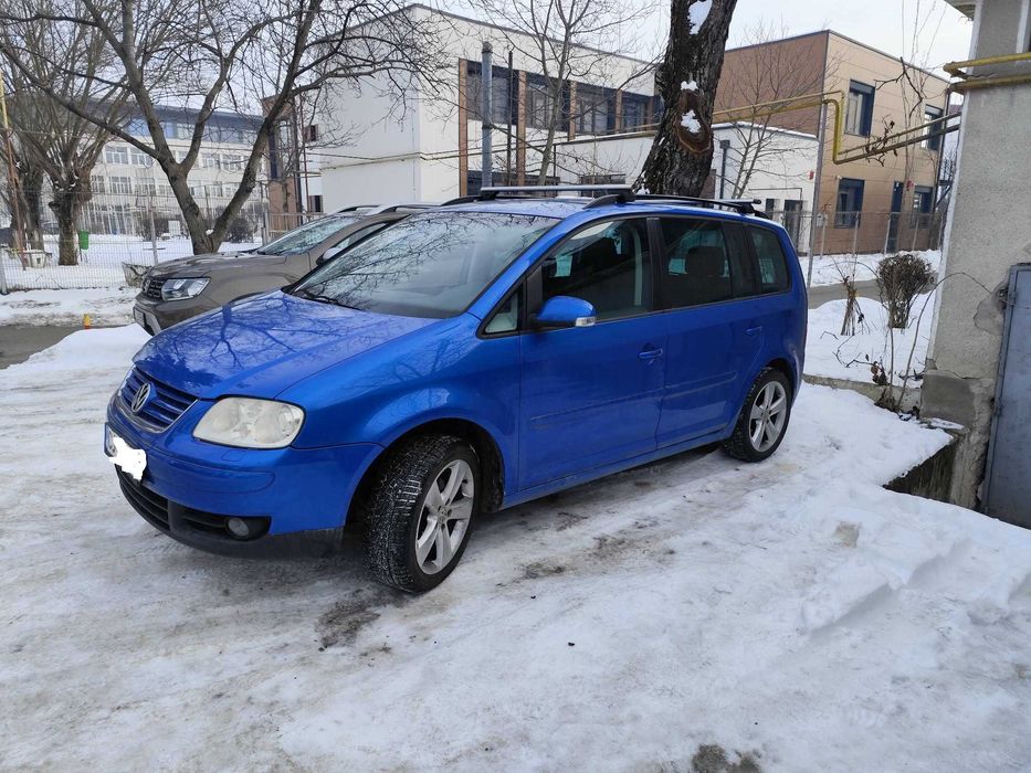 Vand sau Schimb Volkswagen Touran 2.0 TDI,  7 Locuri  267.000 KM