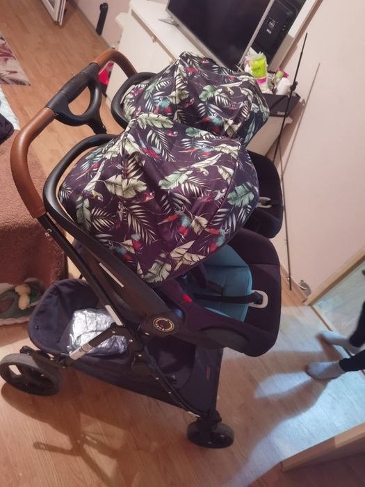 Количка за близнаци