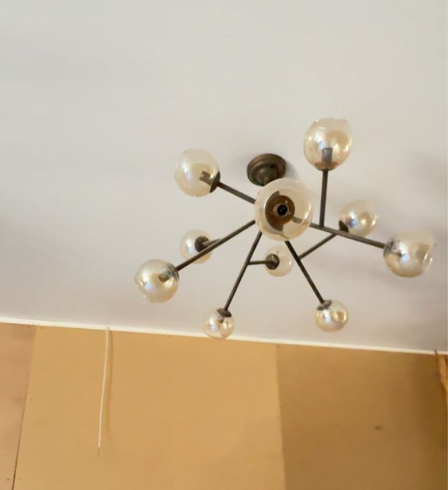 Продам две люстры за 20.000