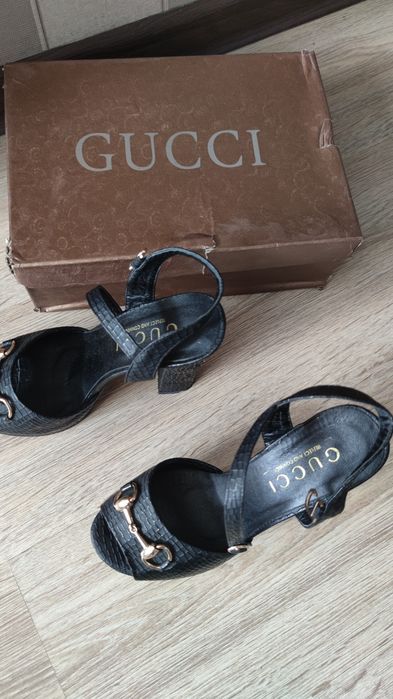 Туфли, босоножки Гуччи оригинал