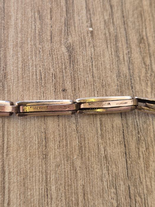 Антични дамски механични часовници