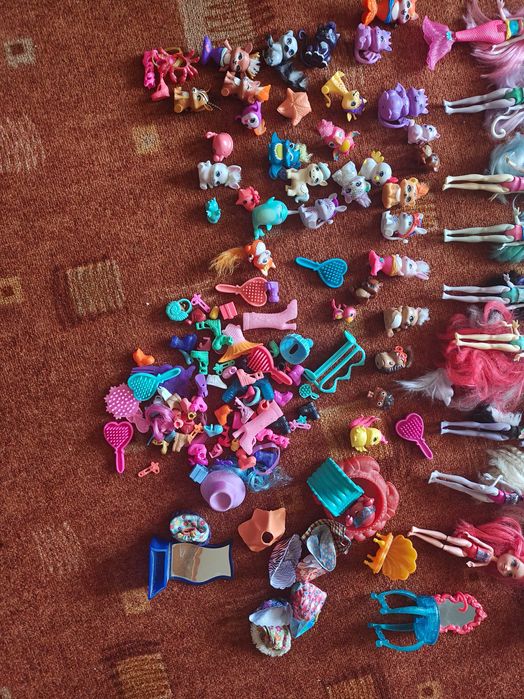 ПРОМОЦИЯ Кукли  и къща за кукли Енчантималс Enchantimals Ski Lodge