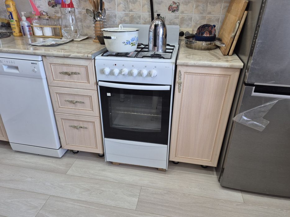 Кухонный гарнитур б/у