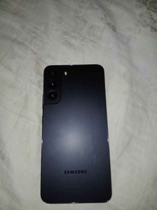 Samsung S22+ (plus) 256/8