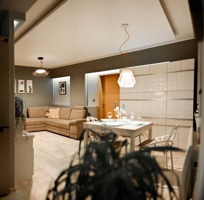 Дава се под наем Двустаен апартамент в София, Студентски град - 73 кв.м за 408 € - Снимка #1