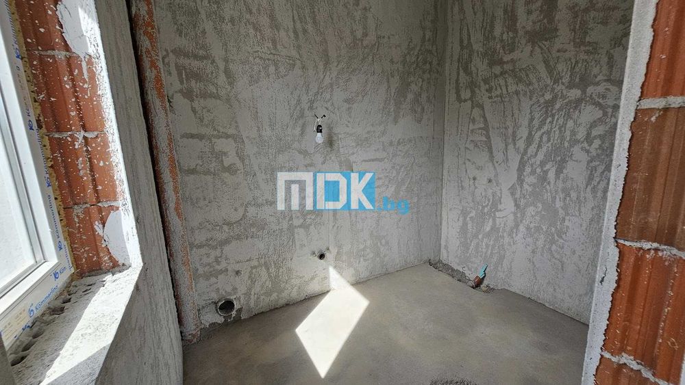 Продава се Къща в с. Белащица, Област Пловдив - 222 кв.м за 1622 €/кв.м - Снимка #13