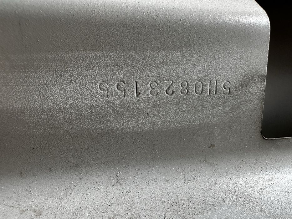 Capotă motor vw golf 8.cod:5h0823155.