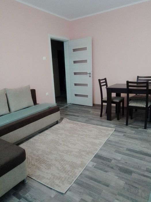 Дава се под наем Тристаен апартамент в Плевен, Дружба 1 - 90 кв.м за 408 € - Снимка #4