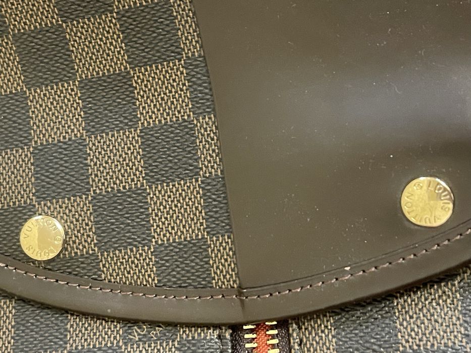 Louis Vuitton чехол для костюма