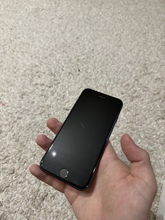Продам Iphone 7 256gb