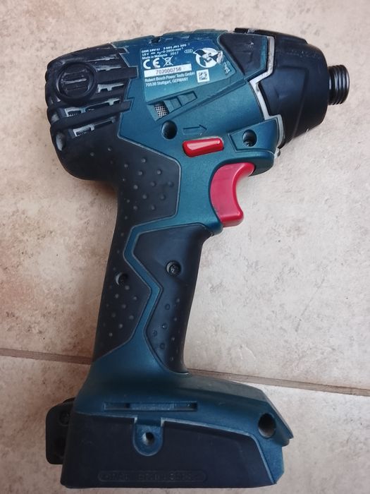 Импакт Bosch 18v