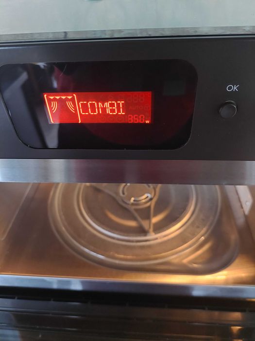 Комбинирана микровълнова фурна за вграждане