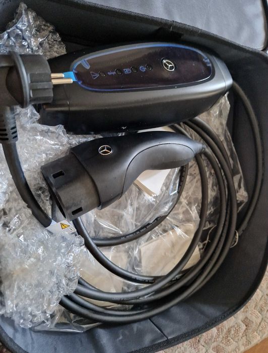 Cablu încărcare mașină electrica 220v Mercedes