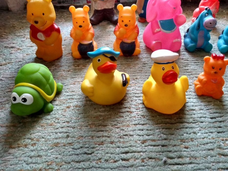 Стари гумени играчки