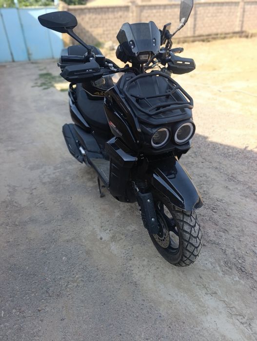 Skuter tank dakumenti bor