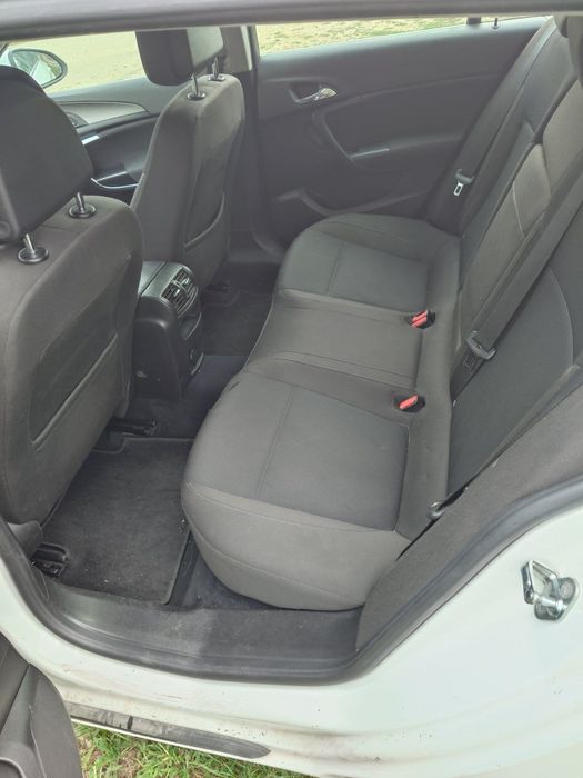 Opel Insignia.  Motor defect!!