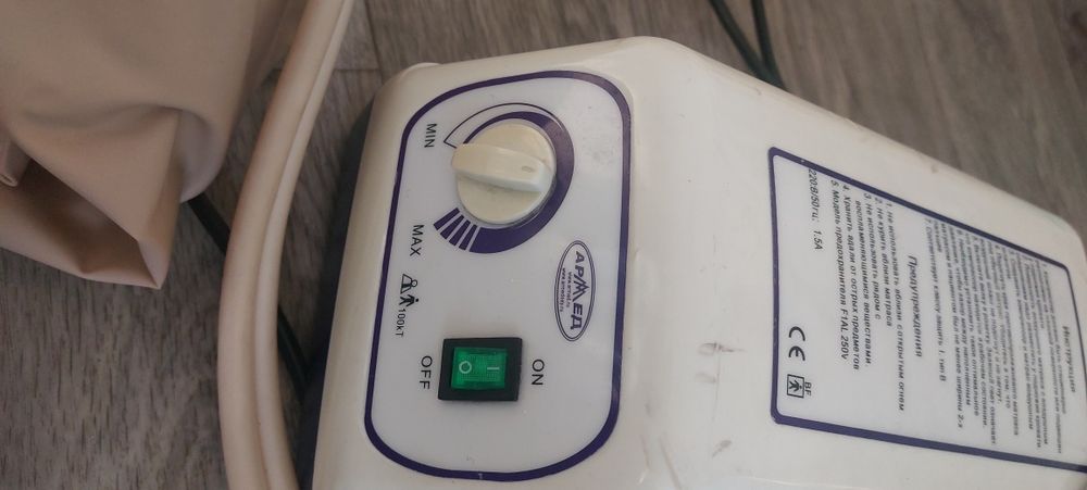 Отдам матрас протевопролежневый ПРОПУСКАЕТ