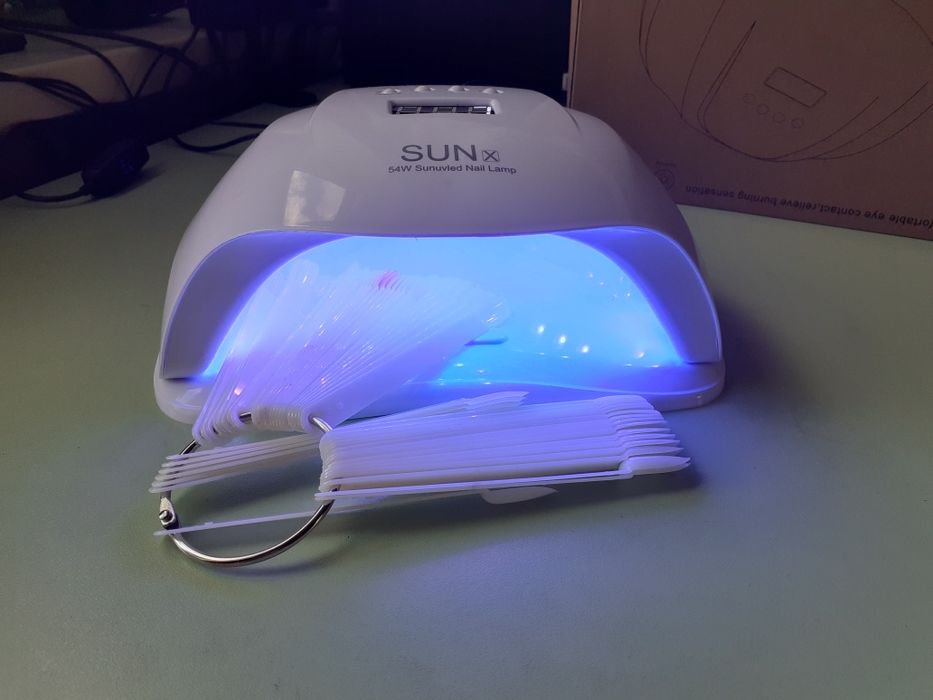 Лампа для маникюра