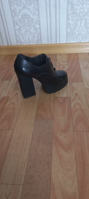 Продам туфли осень/весна