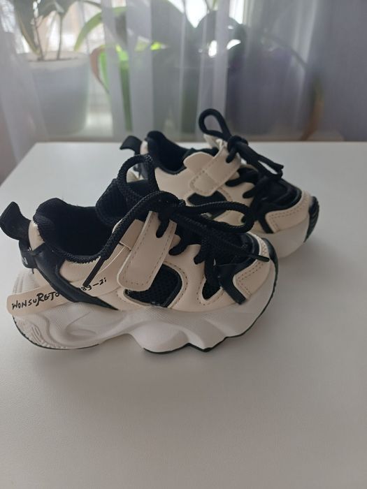 Продам детскую обувь для мальчика