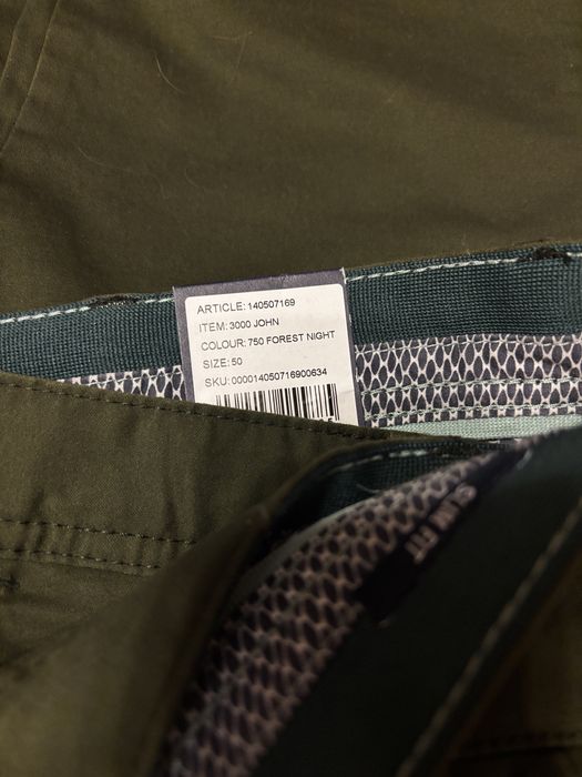 Pantaloni barbatesti, noi cu eticheta