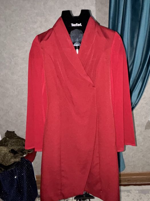 Продам платье.Цвет бордо