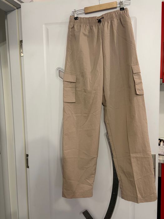 Нов и оригинален панталон Nike