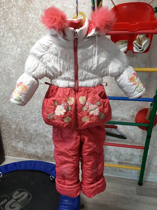 Костюм зимний на девочку