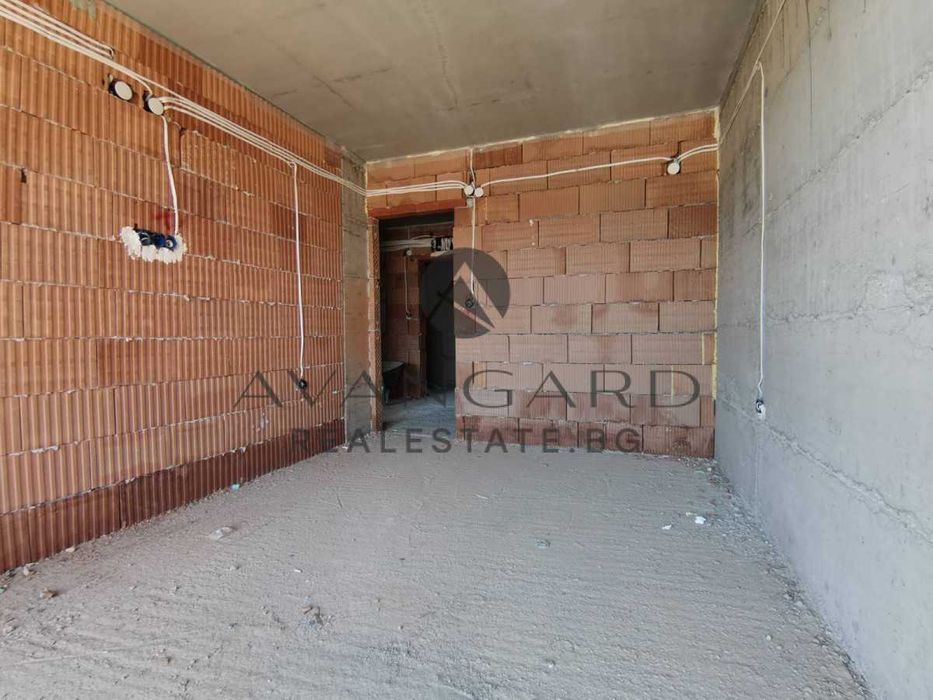 Продава се Двустаен апартамент в Пловдив, Кючук Париж - 73 кв.м за 822 €/кв.м - Снимка #1