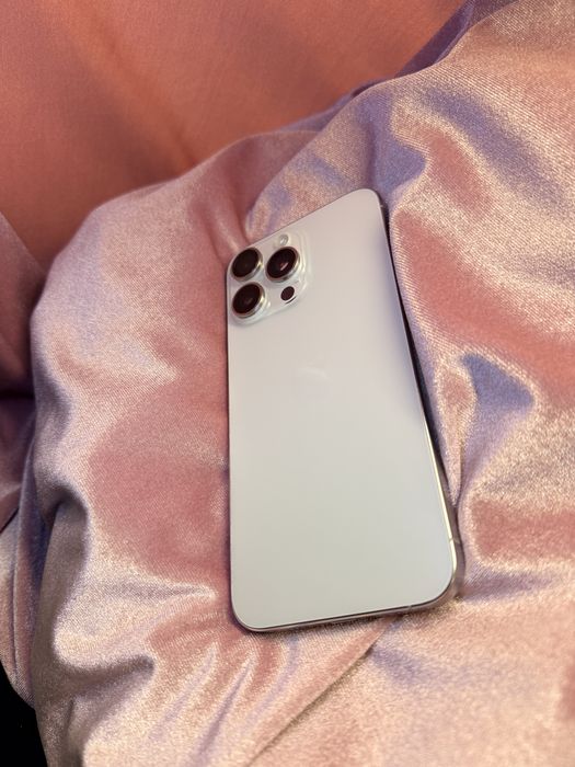 Iphone 15 pro max alb +husa cadou