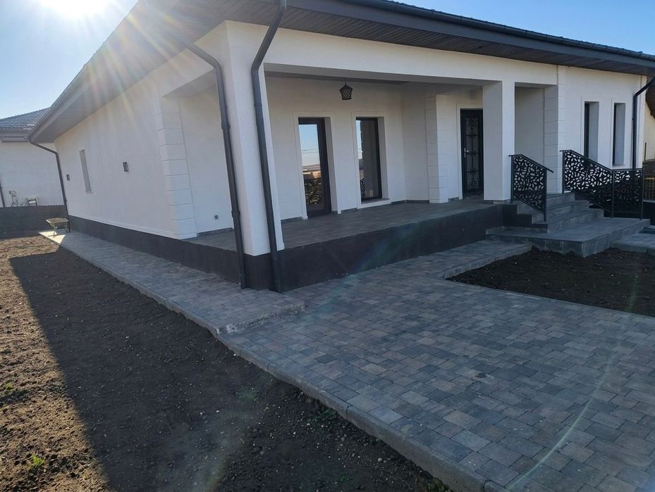 Casa de vânzare Miroslava  Iași său schimb cu apartament plus diferită