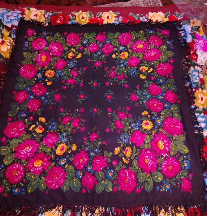 Винтажные, большие платки, 155×155см, шерсть.