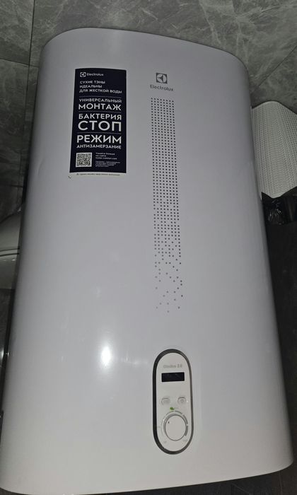 Продам бойлер нагрева воды Electrolux