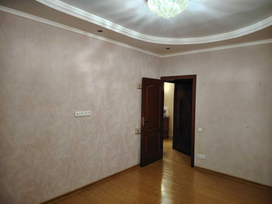 Продается 3-х комнатная квартира с ремонтом