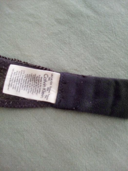 Сутиен Cаlvin  Klein,размер европейски 80В, дантела, цвят  кестен