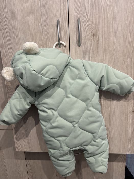 Космонавт за бебе 6-9 месеца