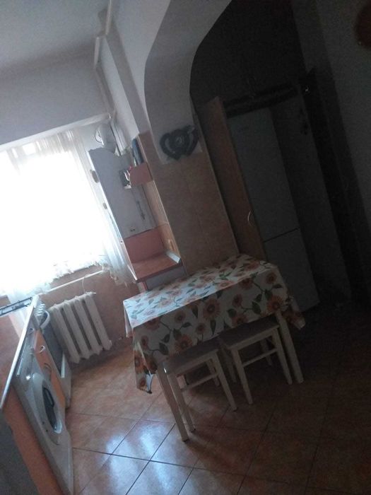 Apartament 2 camere de închiriat ,vizavi de Spitalul județean Neamț