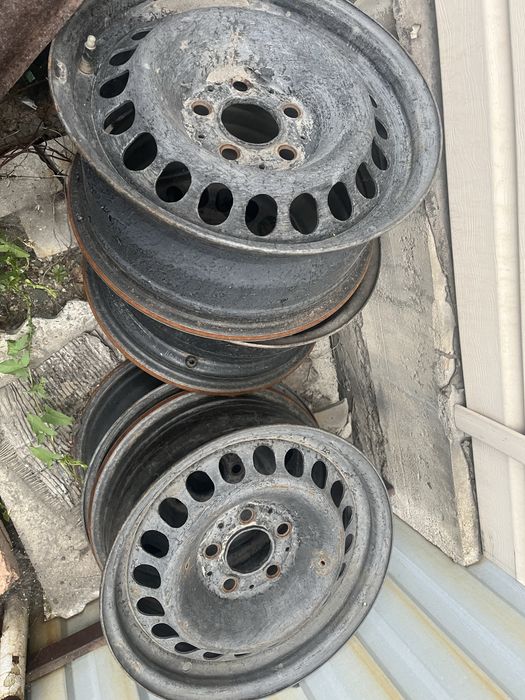 Продам диски на 15 оригинальные