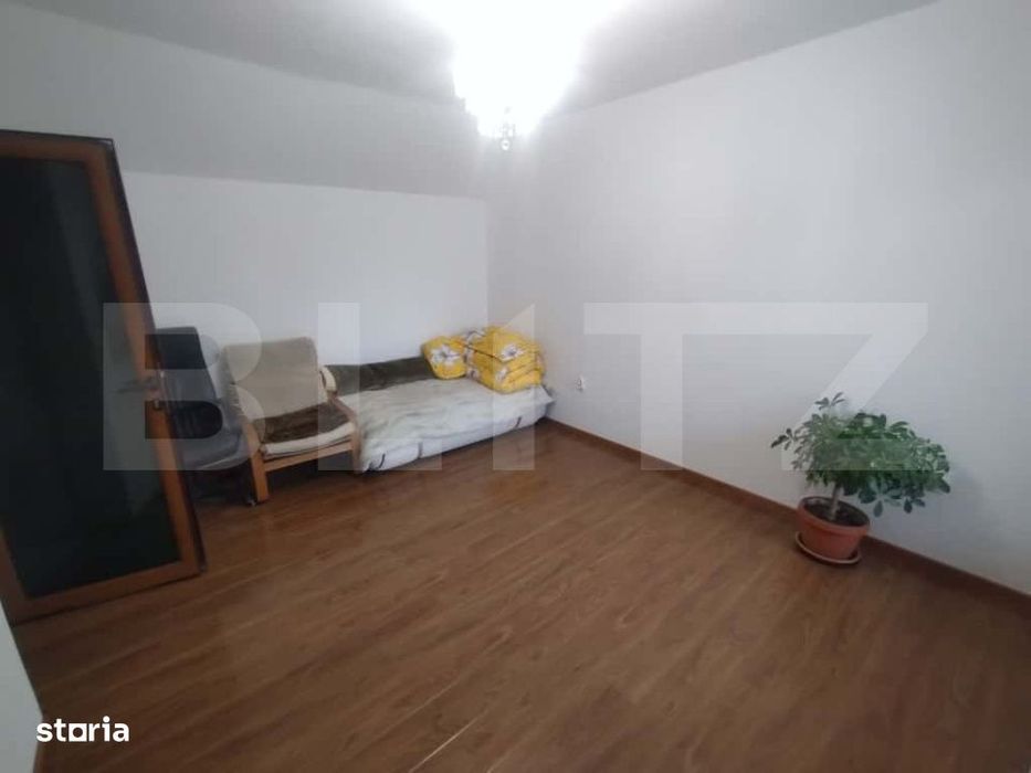 Casa 270 mp+teren 322 mp, 6 camere+cabinet stomatologic-zona Centrala