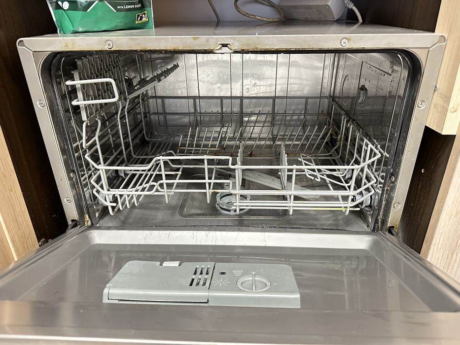 Съдомиялна Hotpoint с проблем