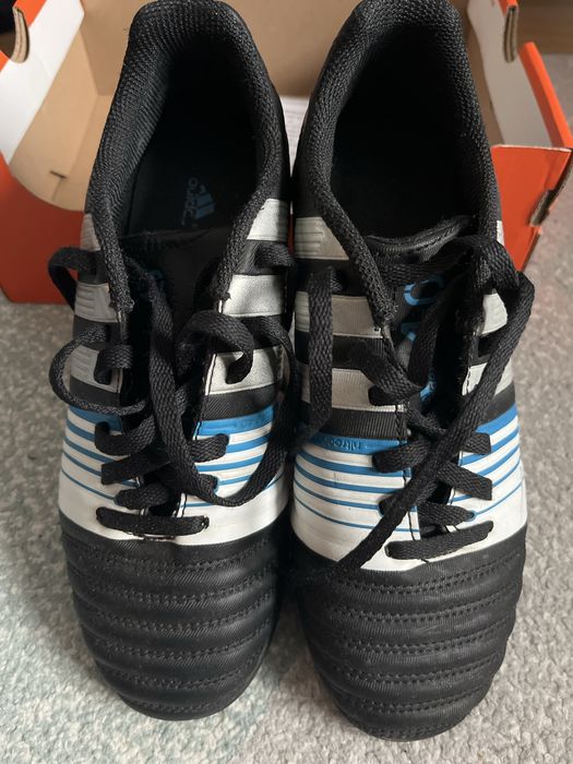 Adidasi fotbal Adidas