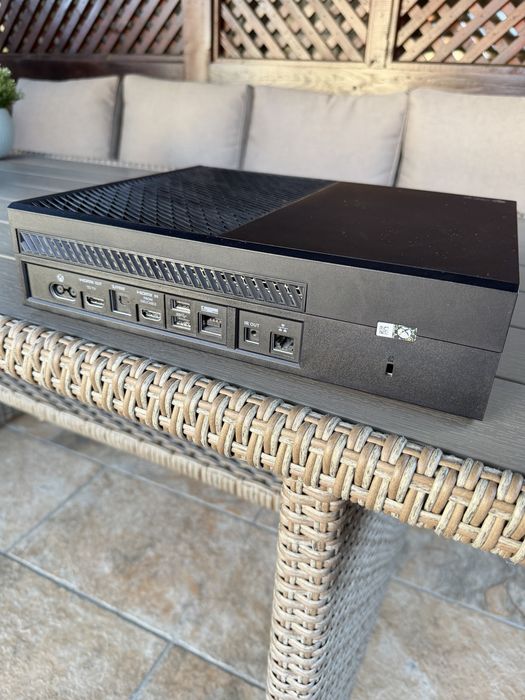 Vand Xbox One 1TB