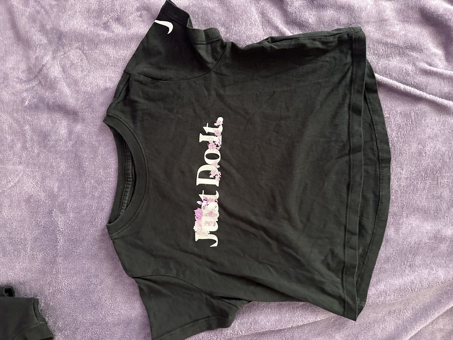 Дамска тениска Nike