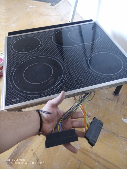 Керамични котлони AEG